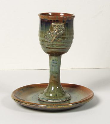 Picture of Porcelain Chalice and Paten Set
